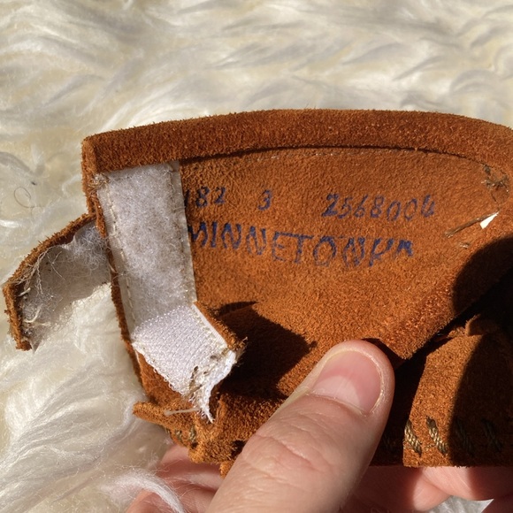Minnetonka moccasins. Toddler size 3. - Picture 5 of 5